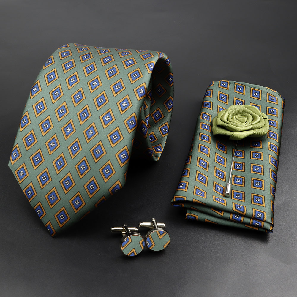 طقم ربطة عنق حريرية ناعمة للرج - مراجعة Tie Clip Silver وسعره