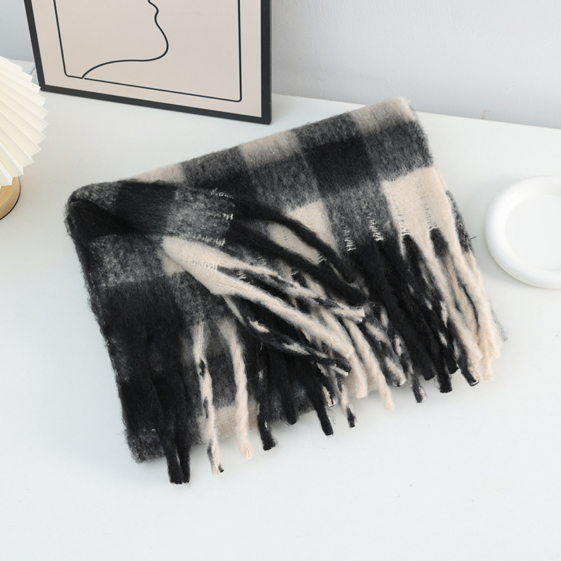 شتاء جديد منقوشة فاخرة وشاح كب - مراجعة Woven Scarf Blanket وسعره
